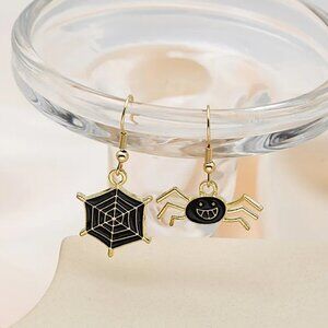 Spider Earrings (34)